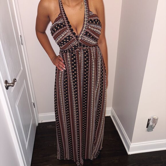 Women's Sleeveless Printed Halter Neck Dress - Picture 1 of 2